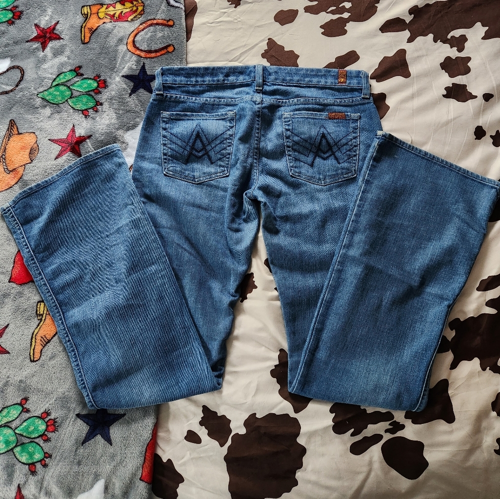 7FAMK A Pockets